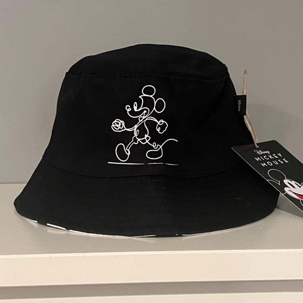 DISNEY ALDI Exclusive Mickey Mouse Reversible Black & White Bucket Hat NWT